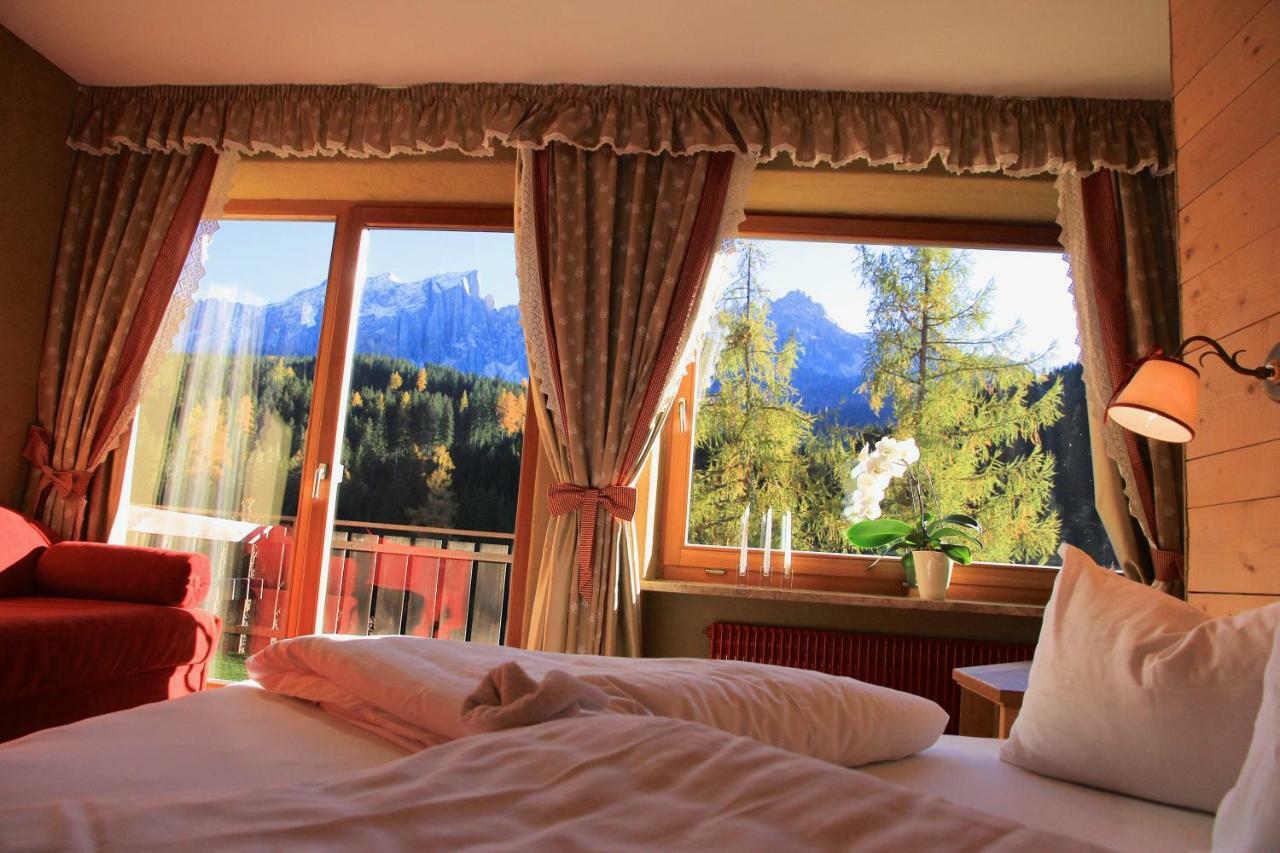 Bike & Ski Hotel Diana Karersee Welschnofen Buitenkant foto